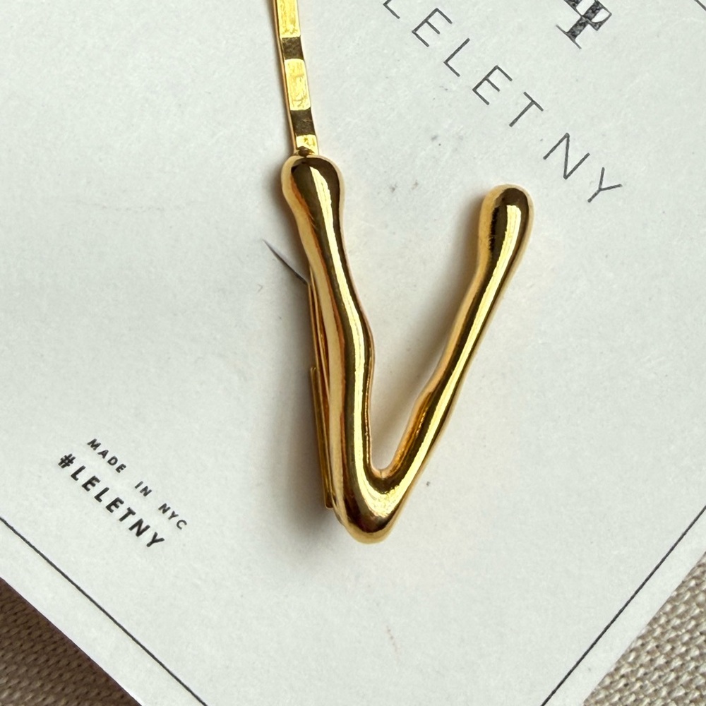 Lelet NY Gold Tone Metal Hair Clip Initial V New